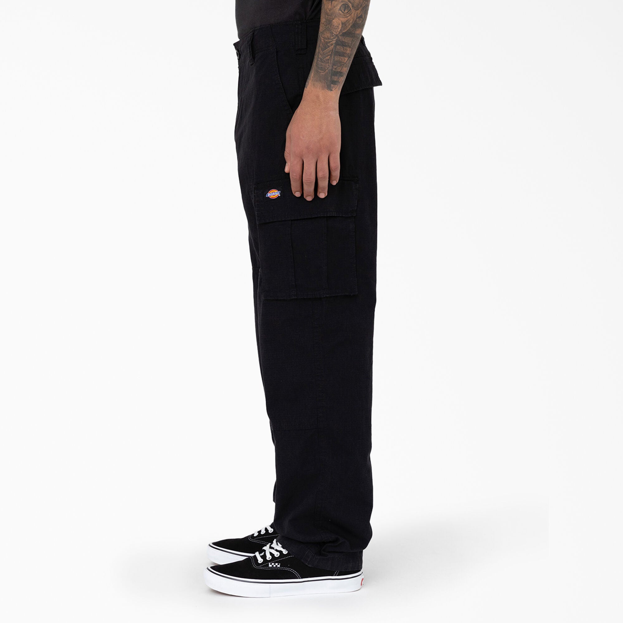 DK0A4X9XBLK-A1.jpg