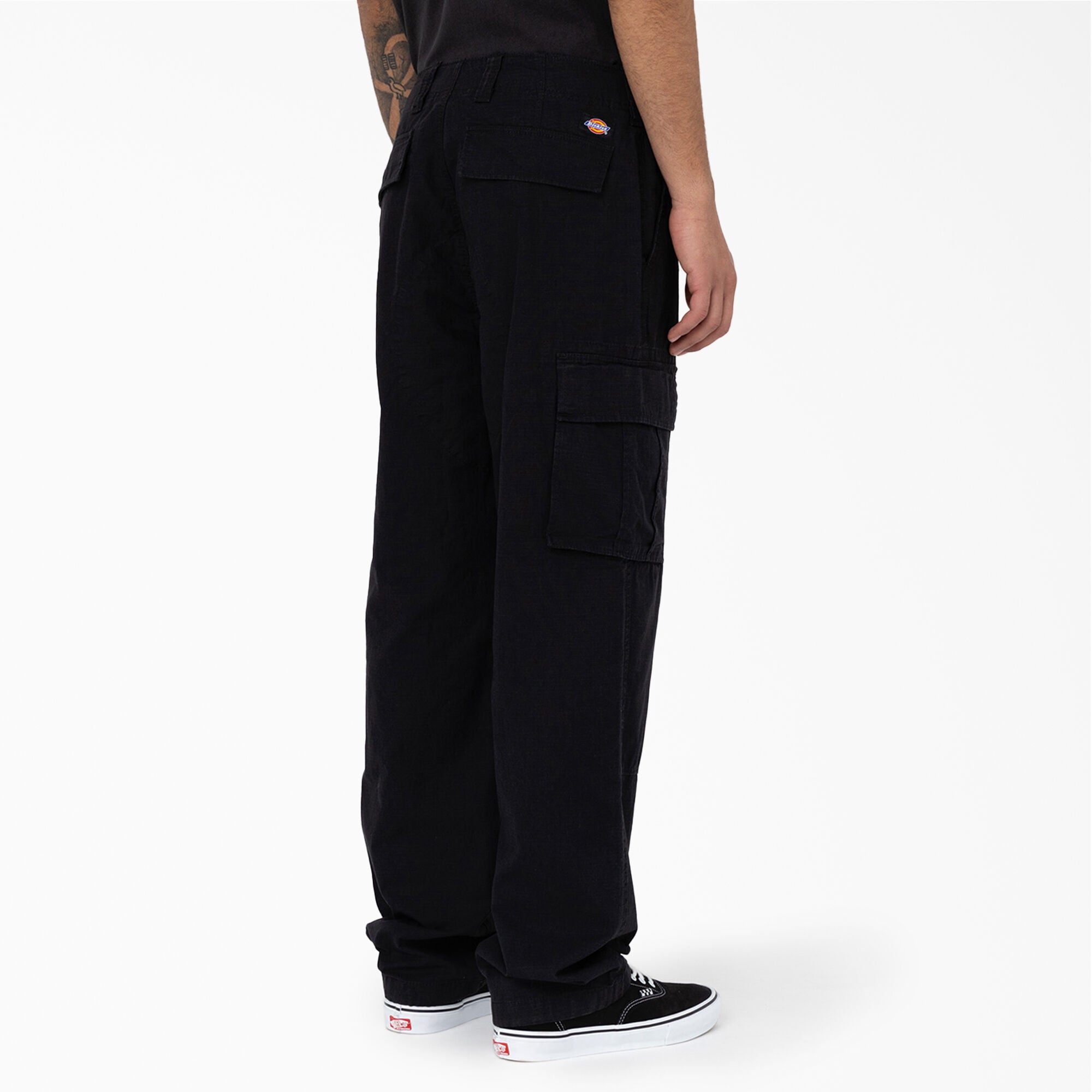 DK0A4X9XBLK-A2.jpg